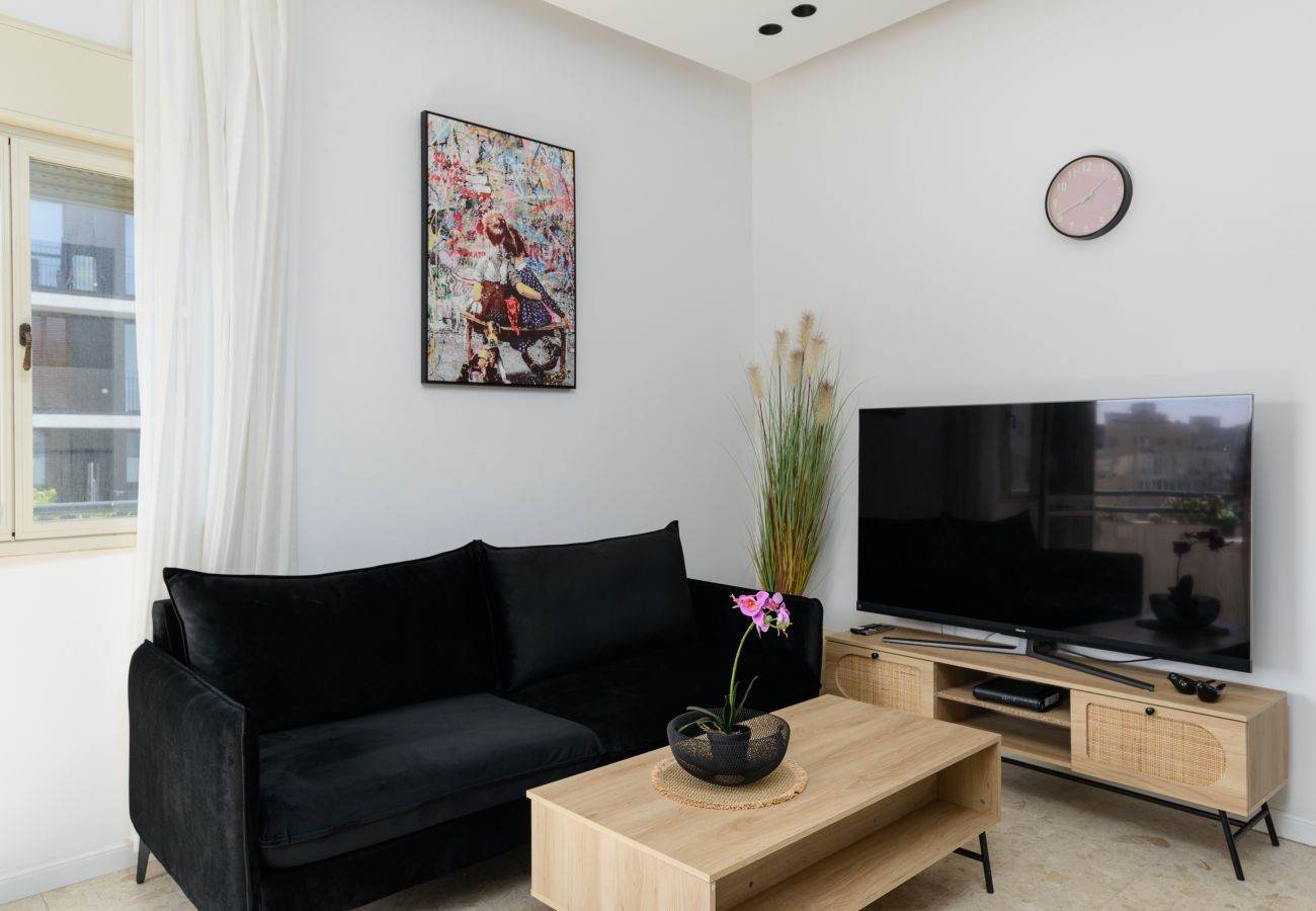 Apartment in Tel Aviv - Jaffa - Bauhaus 2BR with Sea View & Balcony by FeelHome