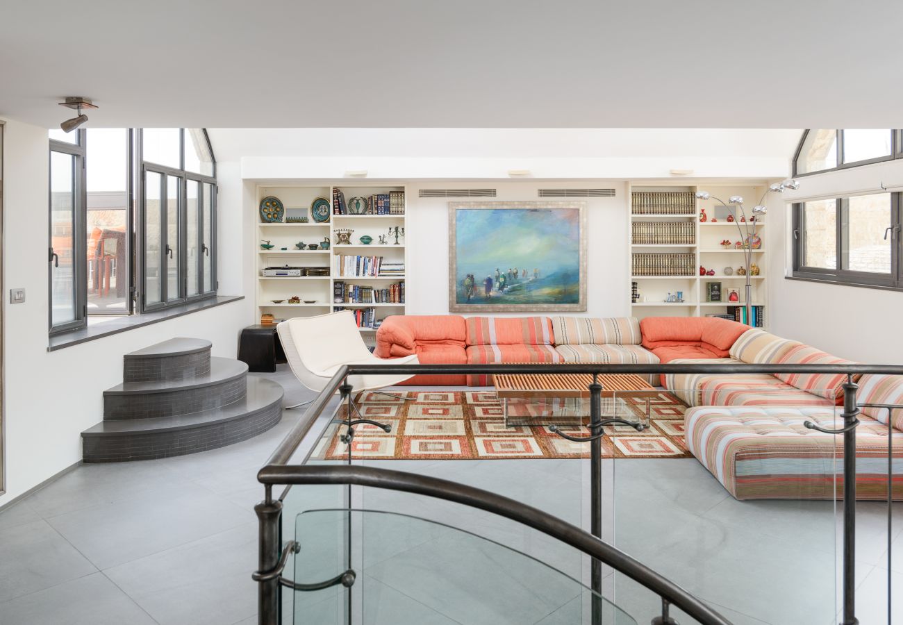 Apartment in Jerusalem - Old City Luxury Duplex with Rooftop by FeelHome