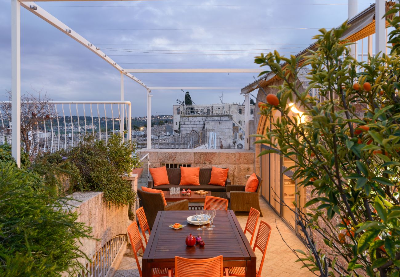 Apartment in Jerusalem - Old City Luxury Duplex with Rooftop by FeelHome