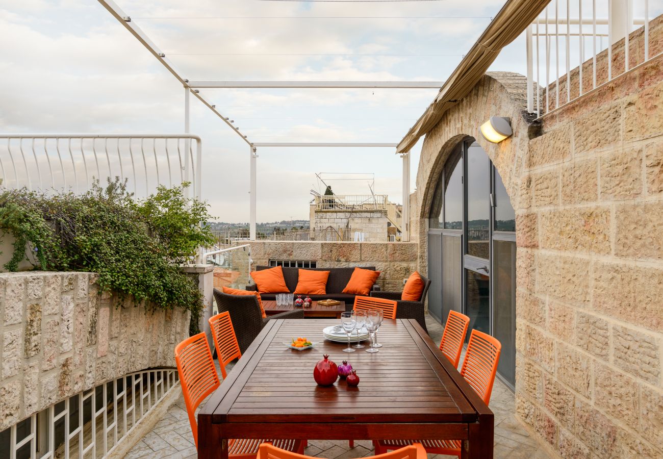 Apartment in Jerusalem - Old City Luxury Duplex with Rooftop by FeelHome