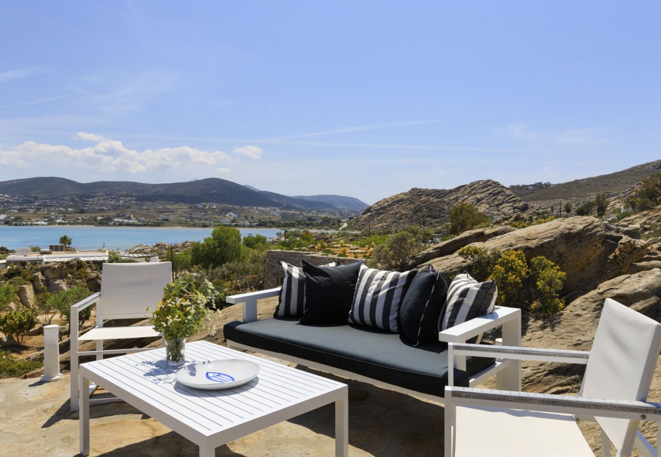 Villa in Naousa - Kolimbithres Rock Villa