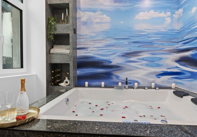 Apartment in Bucharest - Old Town Fun & SPA Apartment in Bucharest - Old Town Fun & SPA