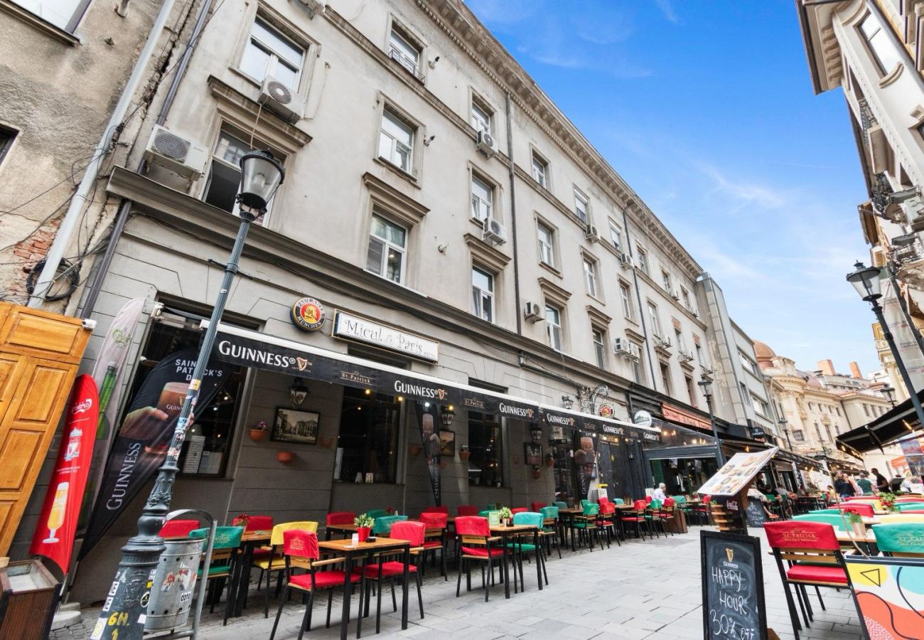 Apartment in Bucharest - Old Town Fun & SPA