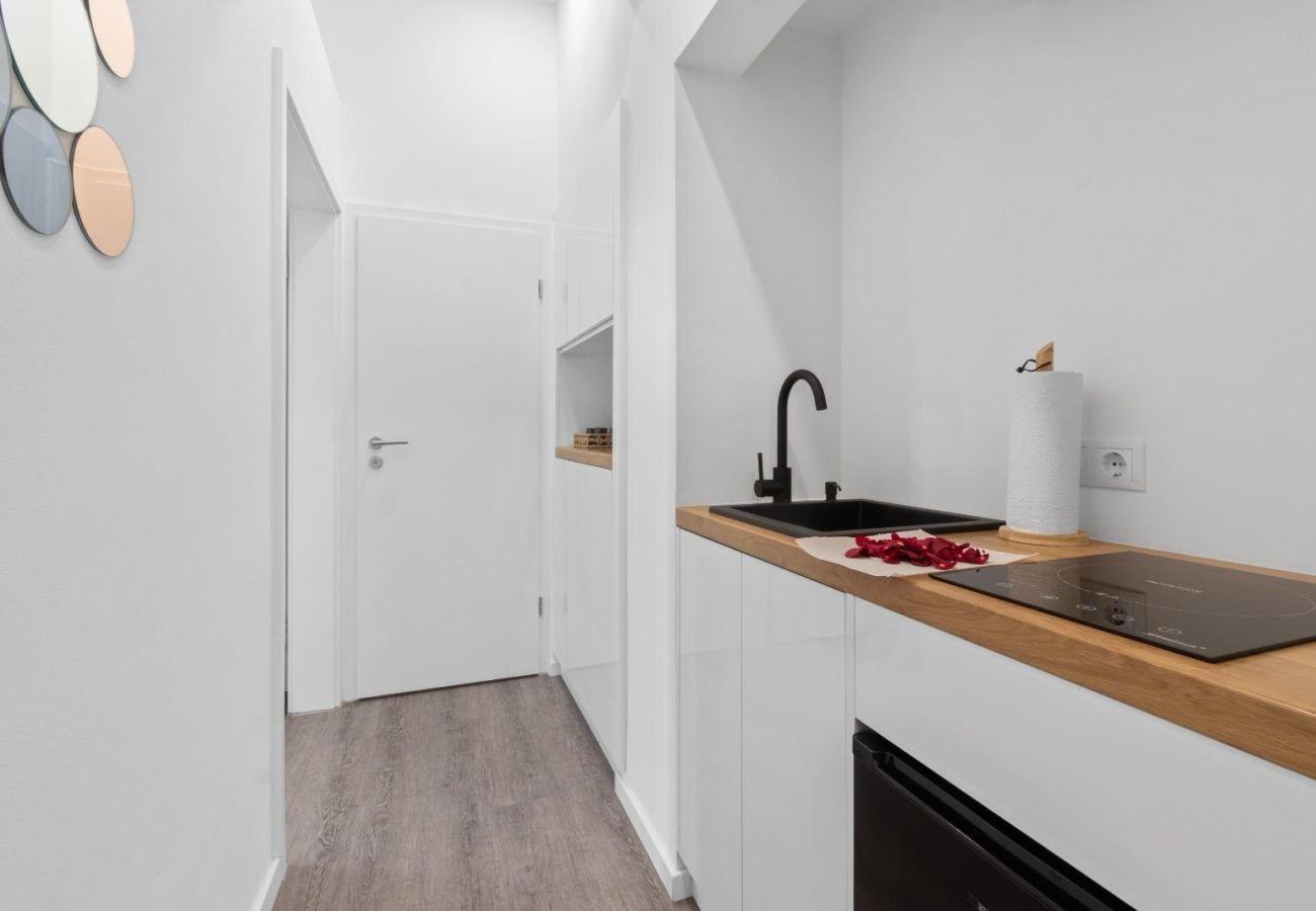 Apartment in Bucharest - Old Town Fun & SPA