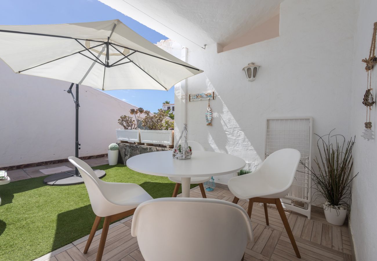Bungalow in San Bartolomé de Tirajana - Playa del Aguila  Bungalow with Terrace Solarium