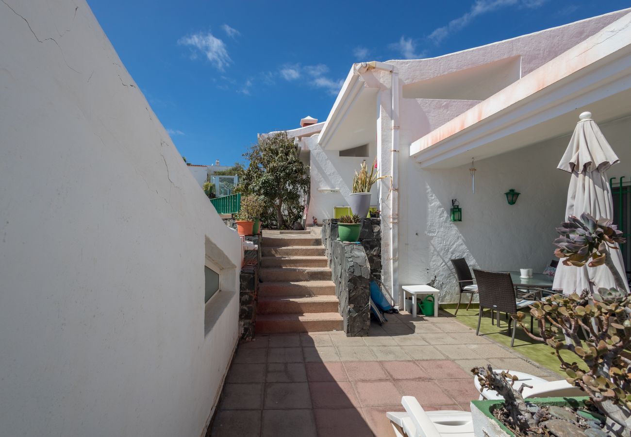 Bungalow in San Bartolomé de Tirajana - Playa del Aguila  Bungalow with Terrace Solarium