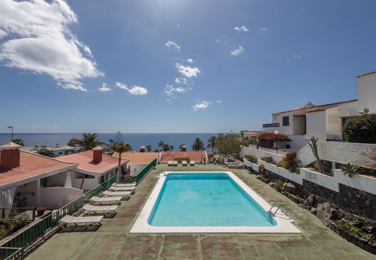 Bungalow in San Bartolomé de Tirajana - Playa del Aguila  Bungalow with Terrace Solarium