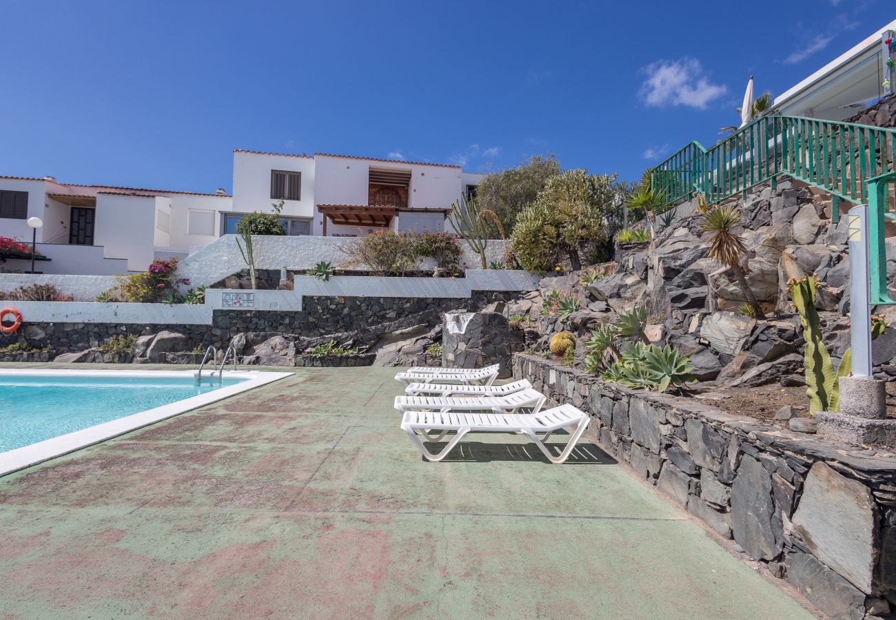Bungalow in San Bartolomé de Tirajana - Playa del Aguila  Bungalow with Terrace Solarium