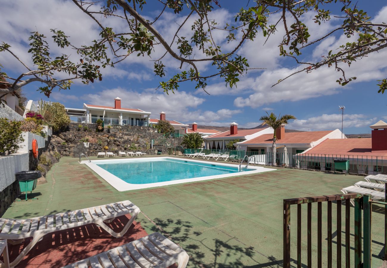 Bungalow in San Bartolomé de Tirajana - Playa del Aguila  Bungalow with Terrace Solarium