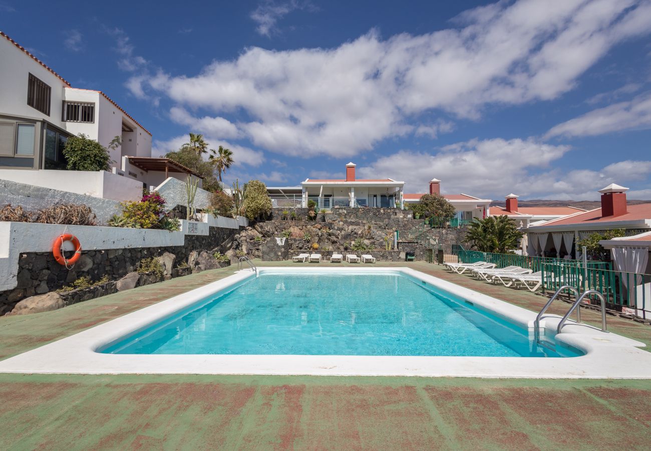 Bungalow in San Bartolomé de Tirajana - Playa del Aguila  Bungalow with Terrace Solarium