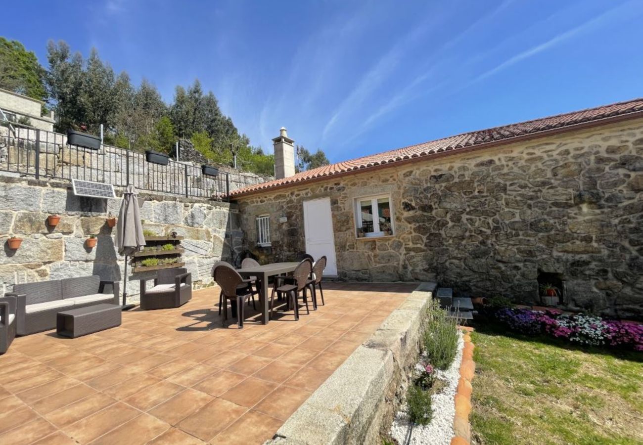 House in Ourense - YourHouse A Casa Da Corona, beautiful country house