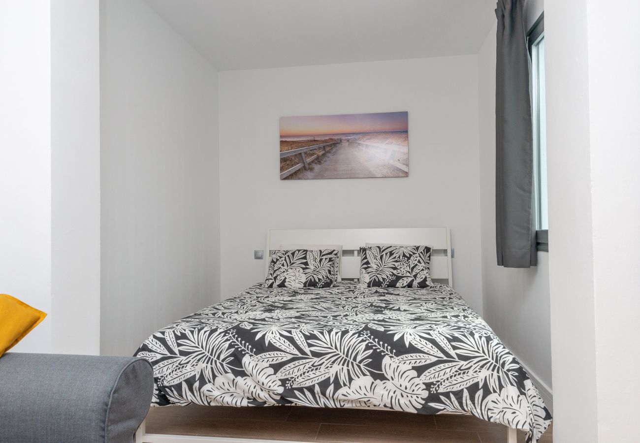 Studio in Las Palmas de Gran Canaria - Lightbooking Canteras Beach Studio I