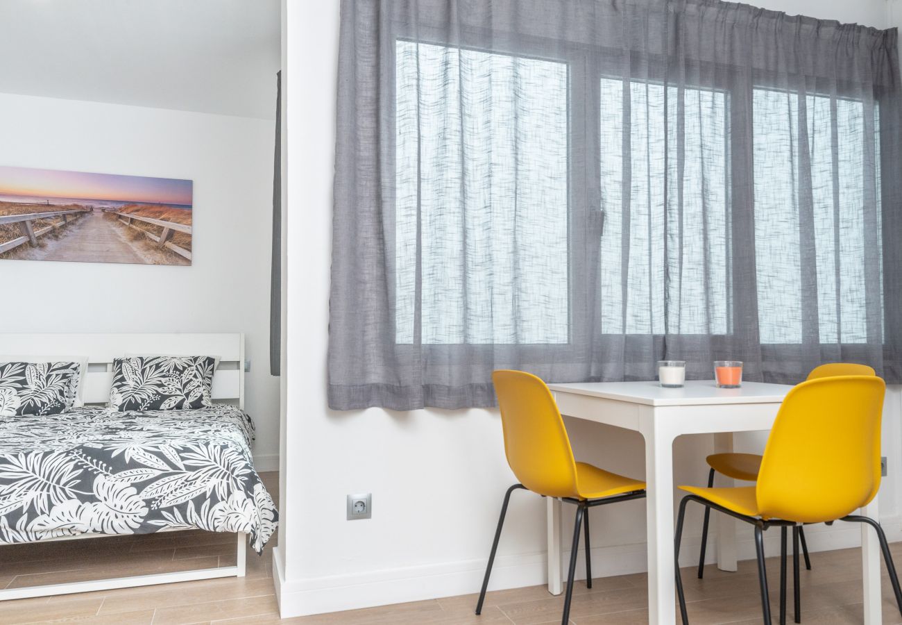 Studio in Las Palmas de Gran Canaria - Lightbooking Canteras Beach Studio I