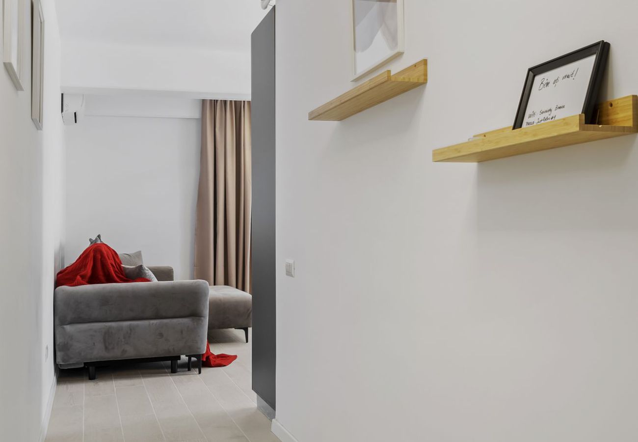 Apartment in Mamaia Nord - Serenity Breeze with Beach View
