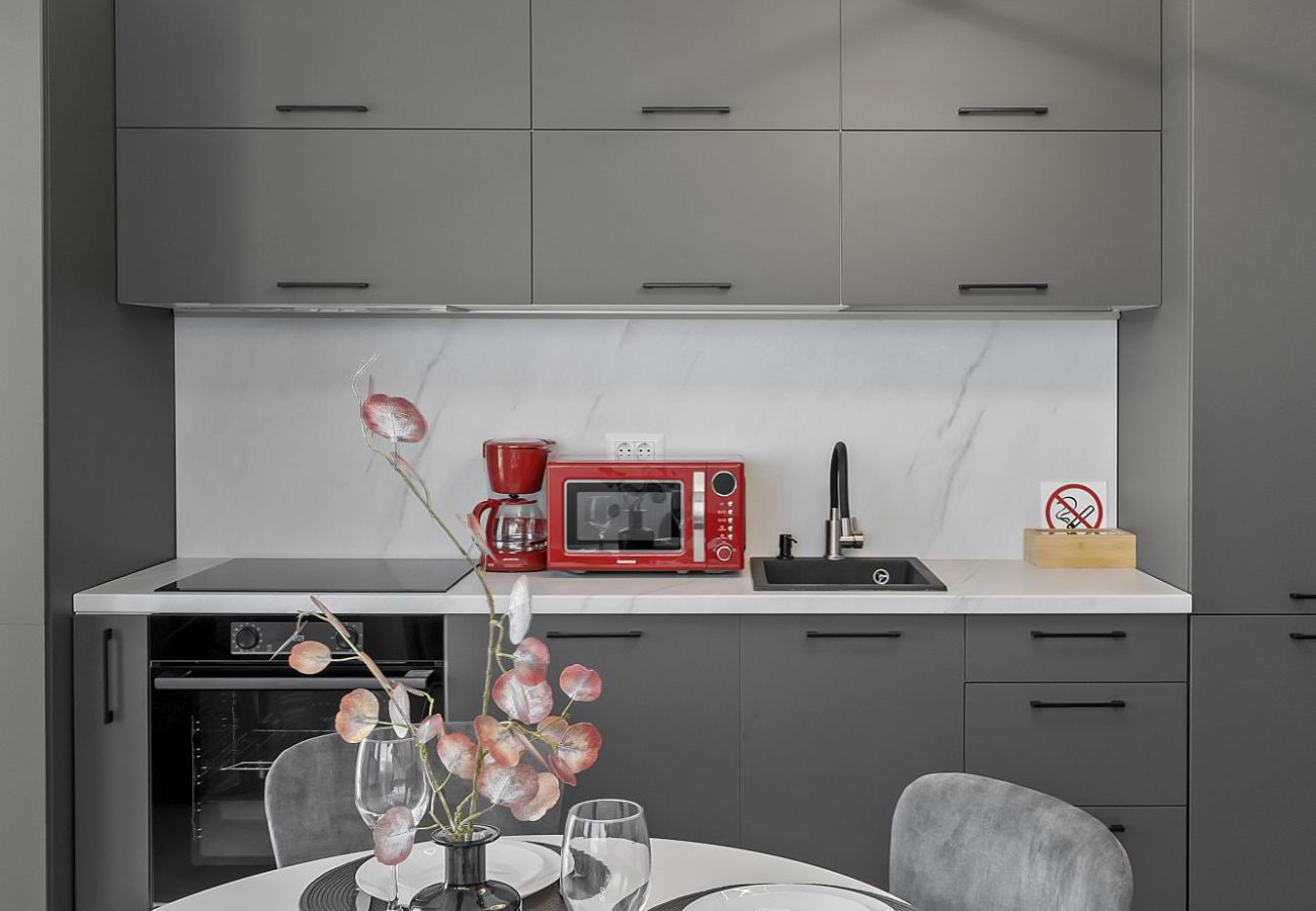 Apartment in Mamaia Nord - Serenity Breeze with Beach View