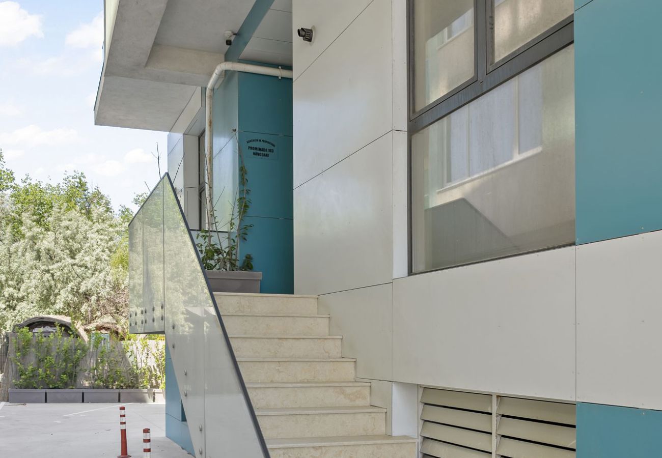 Apartment in Mamaia Nord - Serenity Breeze with Beach View