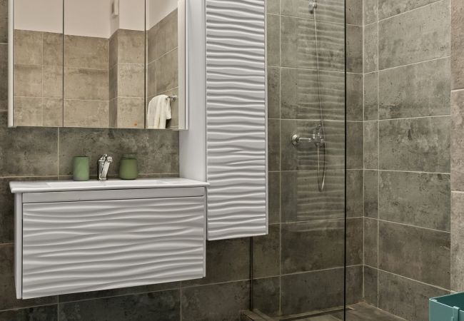 Apartment in Mamaia Nord - Brighthouse with Beach View Apartment in Mamaia Nord - Brighthouse with Beach View