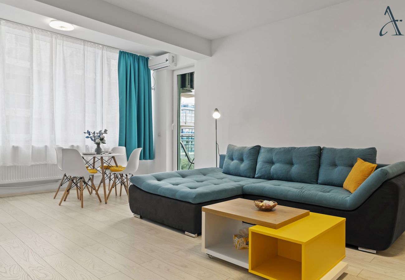 Apartment in Mamaia Nord - Brighthouse with Beach View