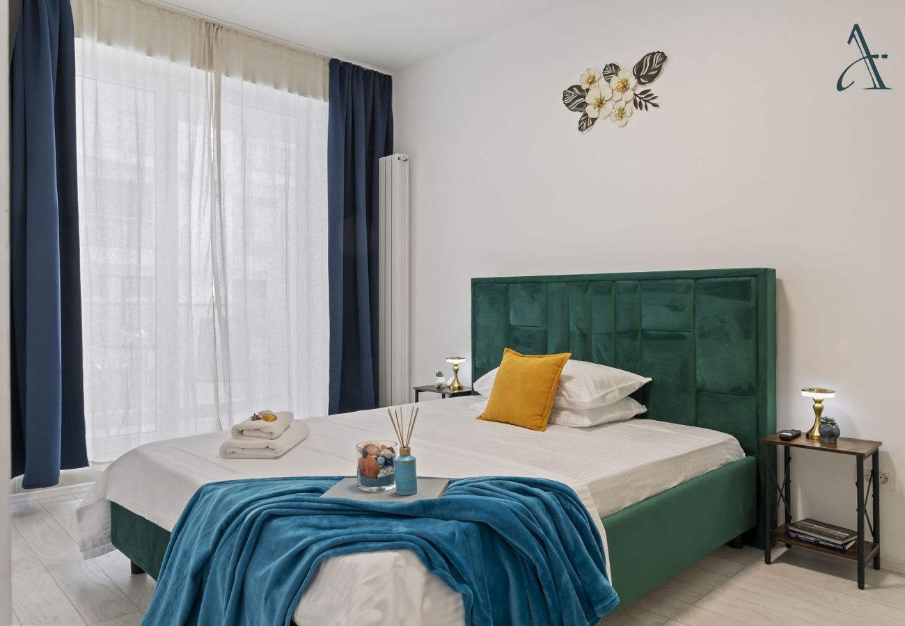 Apartment in Mamaia Nord - Brighthouse with Beach View