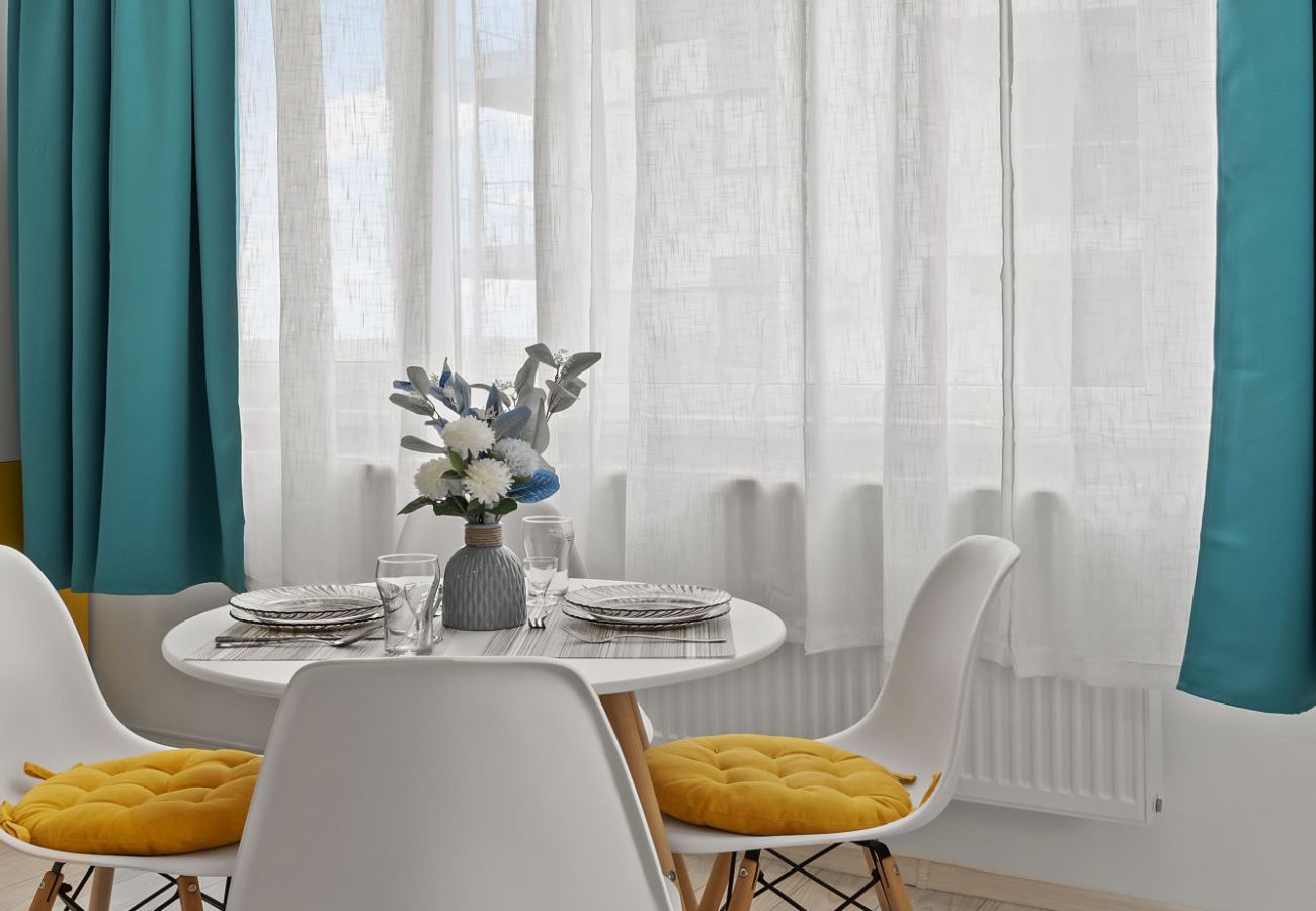 Apartment in Mamaia Nord - Brighthouse with Beach View