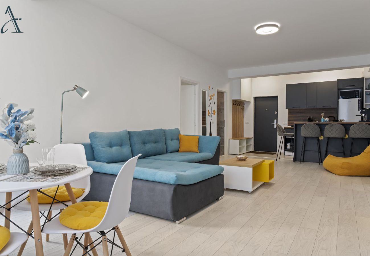 Apartment in Mamaia Nord - Brighthouse with Beach View