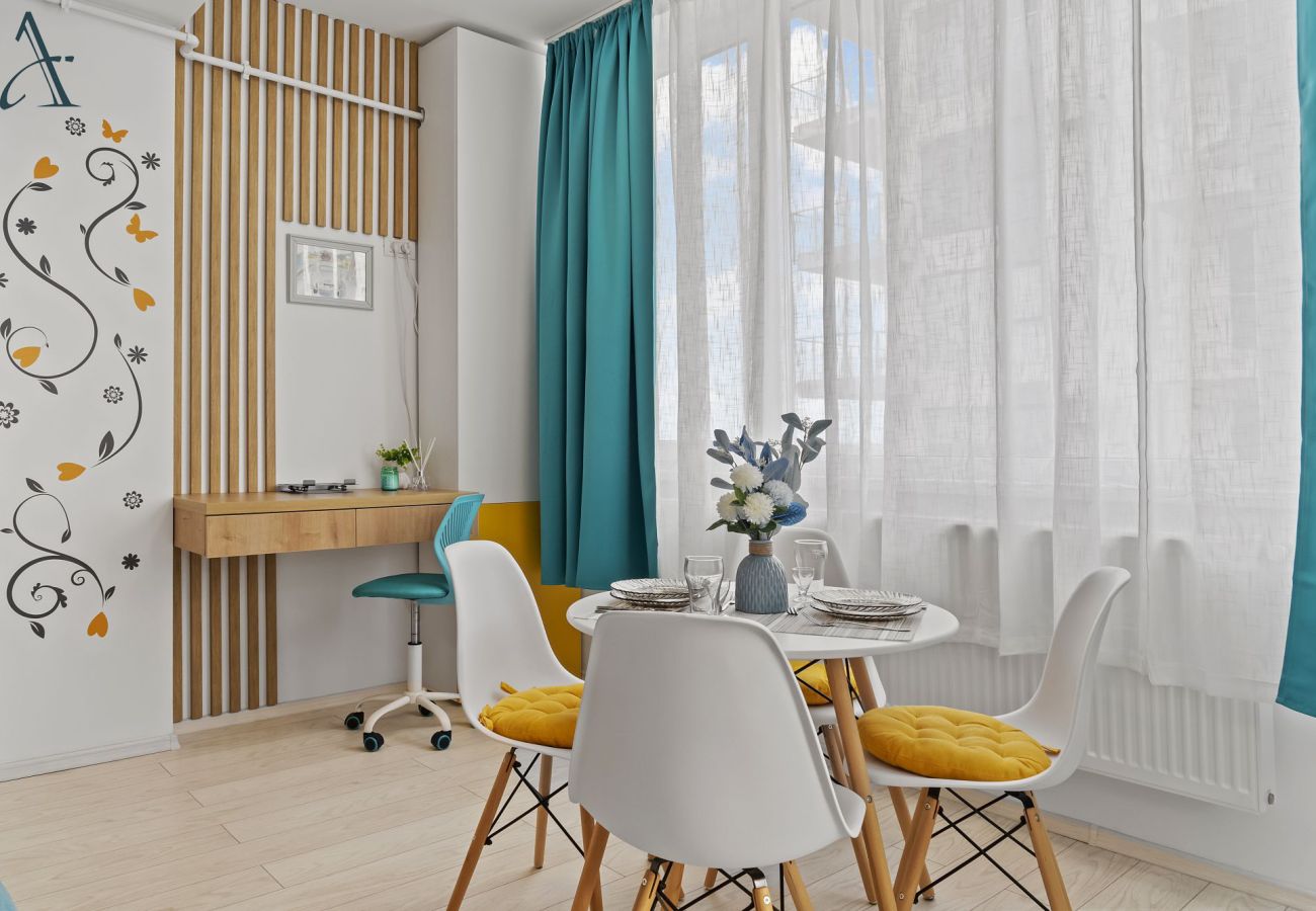 Apartment in Mamaia Nord - Brighthouse with Beach View