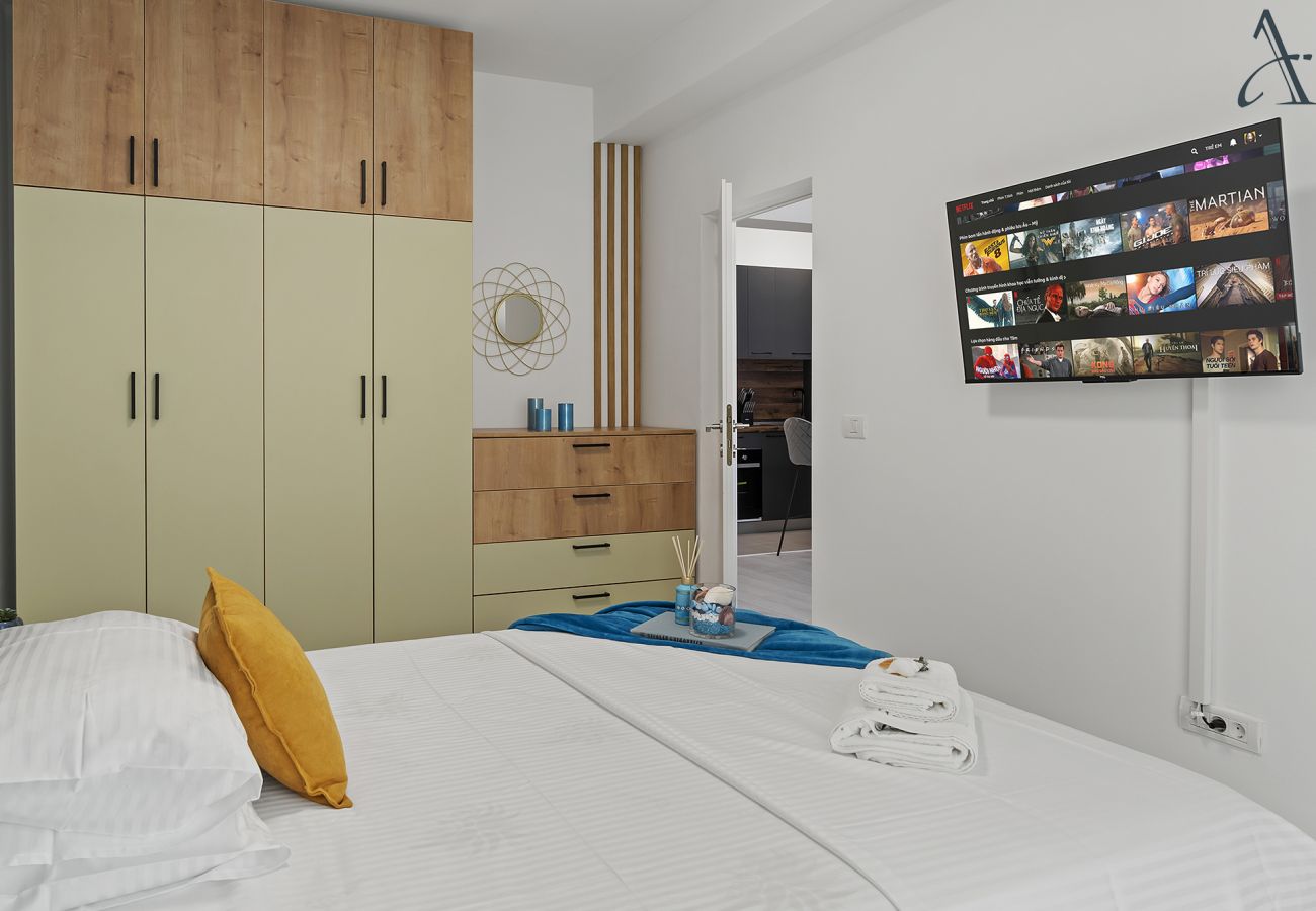Apartment in Mamaia Nord - Brighthouse with Beach View