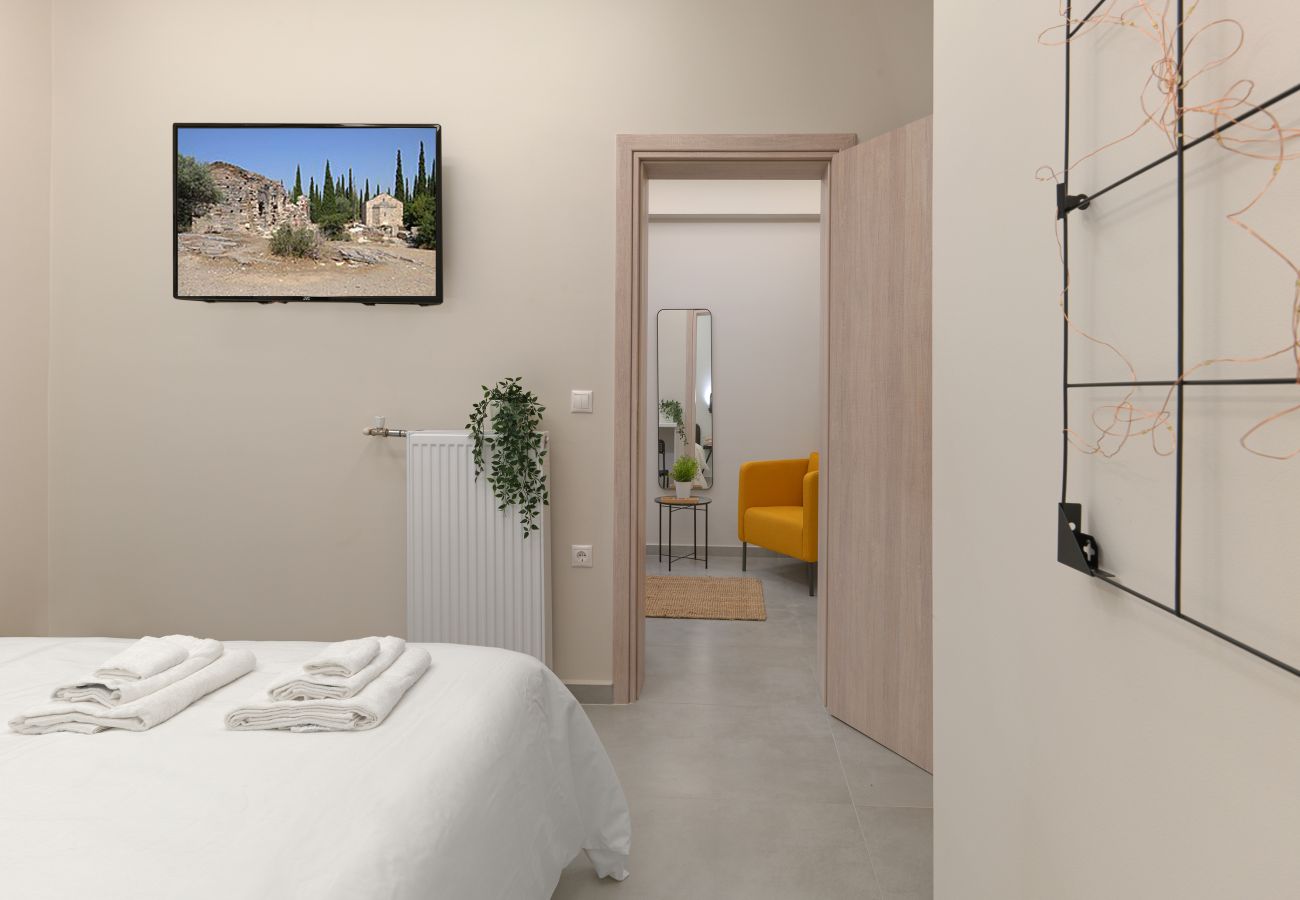 Studio in Athens - Discover Pagrati: Cozy Urban Hideout