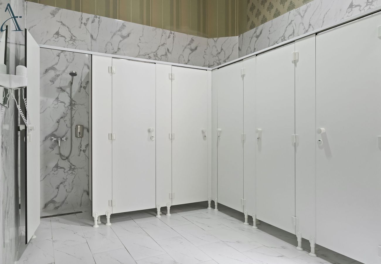 Residence in Bucharest - Ramana Hostel The Urban Twelve