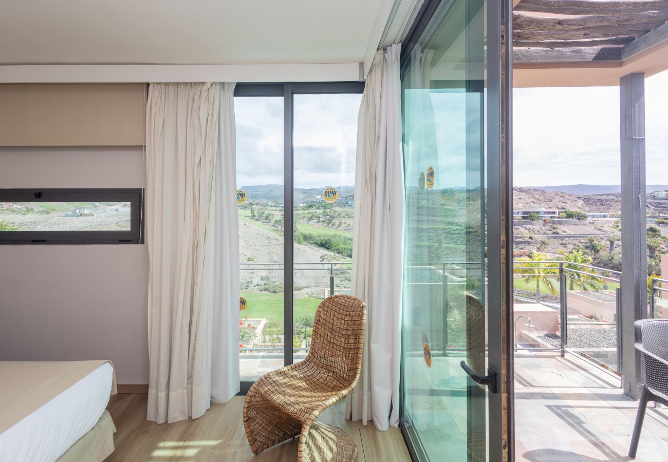 Villa in San Bartolomé de Tirajana - Lightbooking Salobre Los Lagos private pool