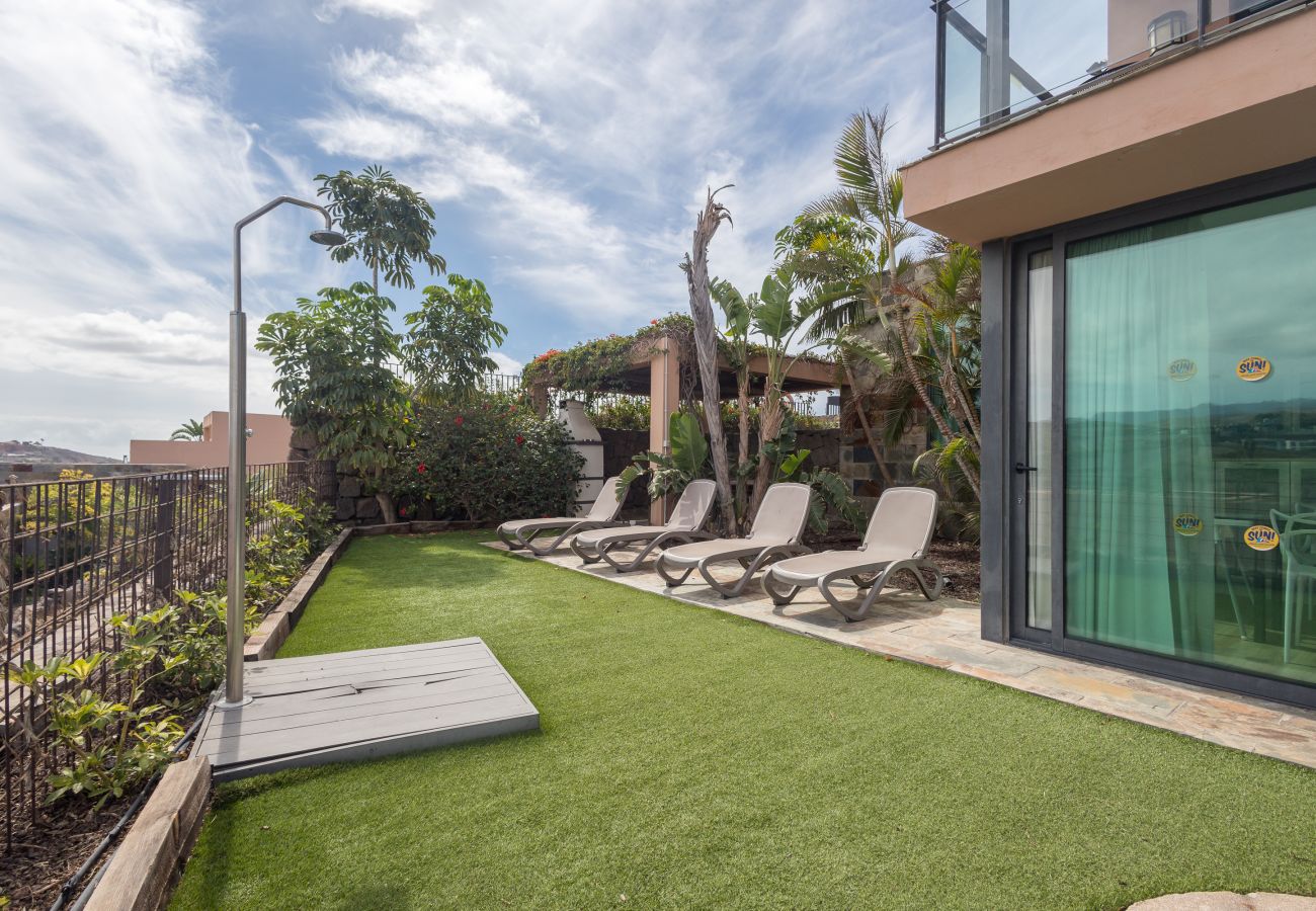 Villa in San Bartolomé de Tirajana - Lightbooking Salobre Los Lagos private pool
