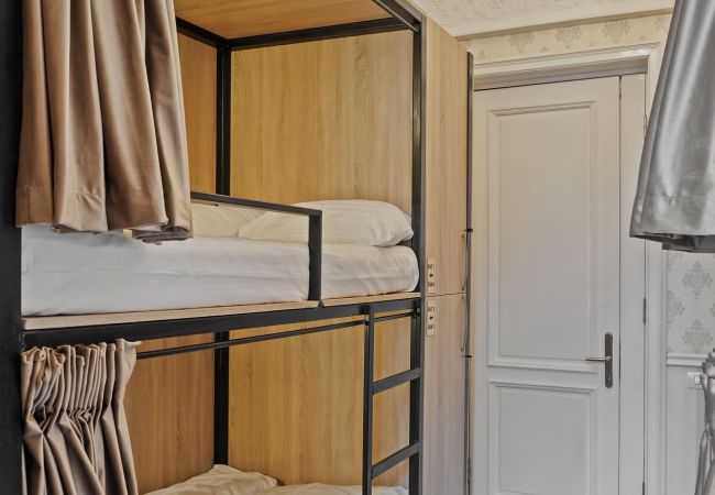 Residence in Bucharest - Ramana Hostel The Quartet Quarters Residence in Bucharest - Ramana Hostel The Quartet Quarters