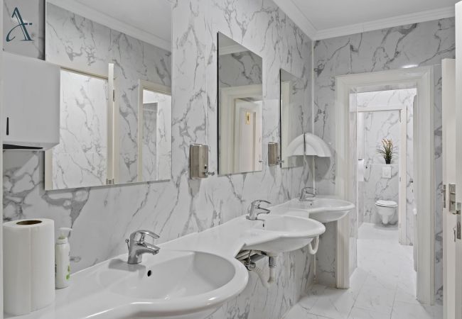 Residence in Bucharest - Ramana Hostel The Quartet Quarters Residence in Bucharest - Ramana Hostel The Quartet Quarters