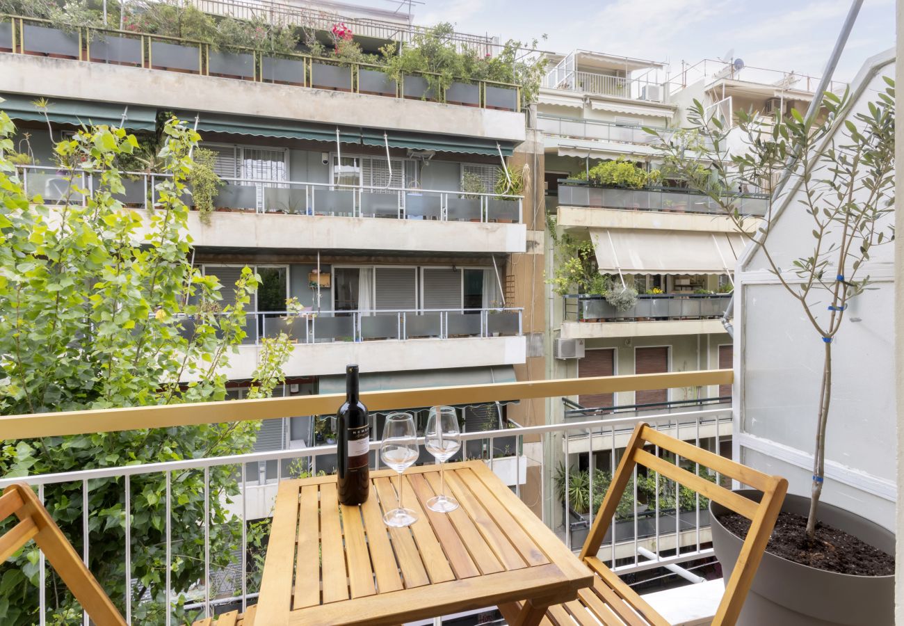 Apartment in Athens - Stylish 1BDR Apartment near Archaeological museum in vibrant Exarchia