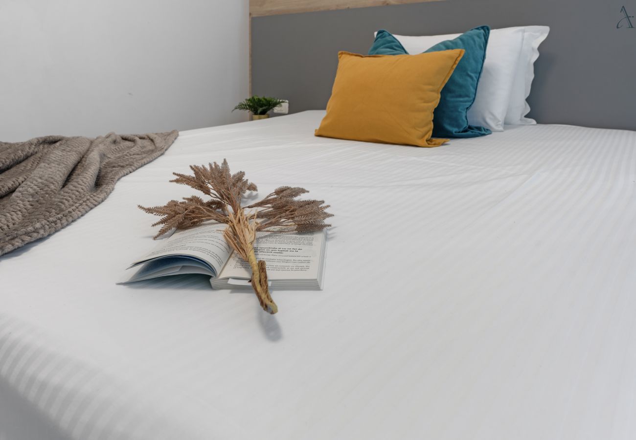 Apartment in Mamaia Nord - BlueWave Retreat