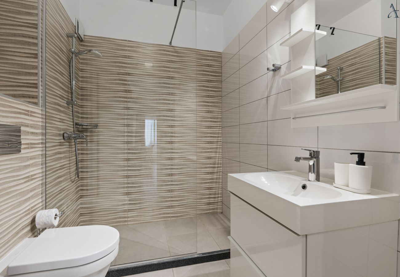 Apartment in Mamaia Nord - BlueWave Retreat