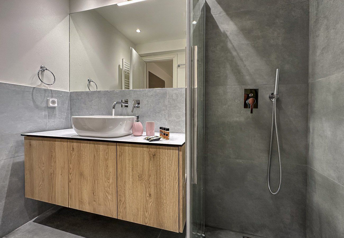 Apartment in Athens - Drakontos 1