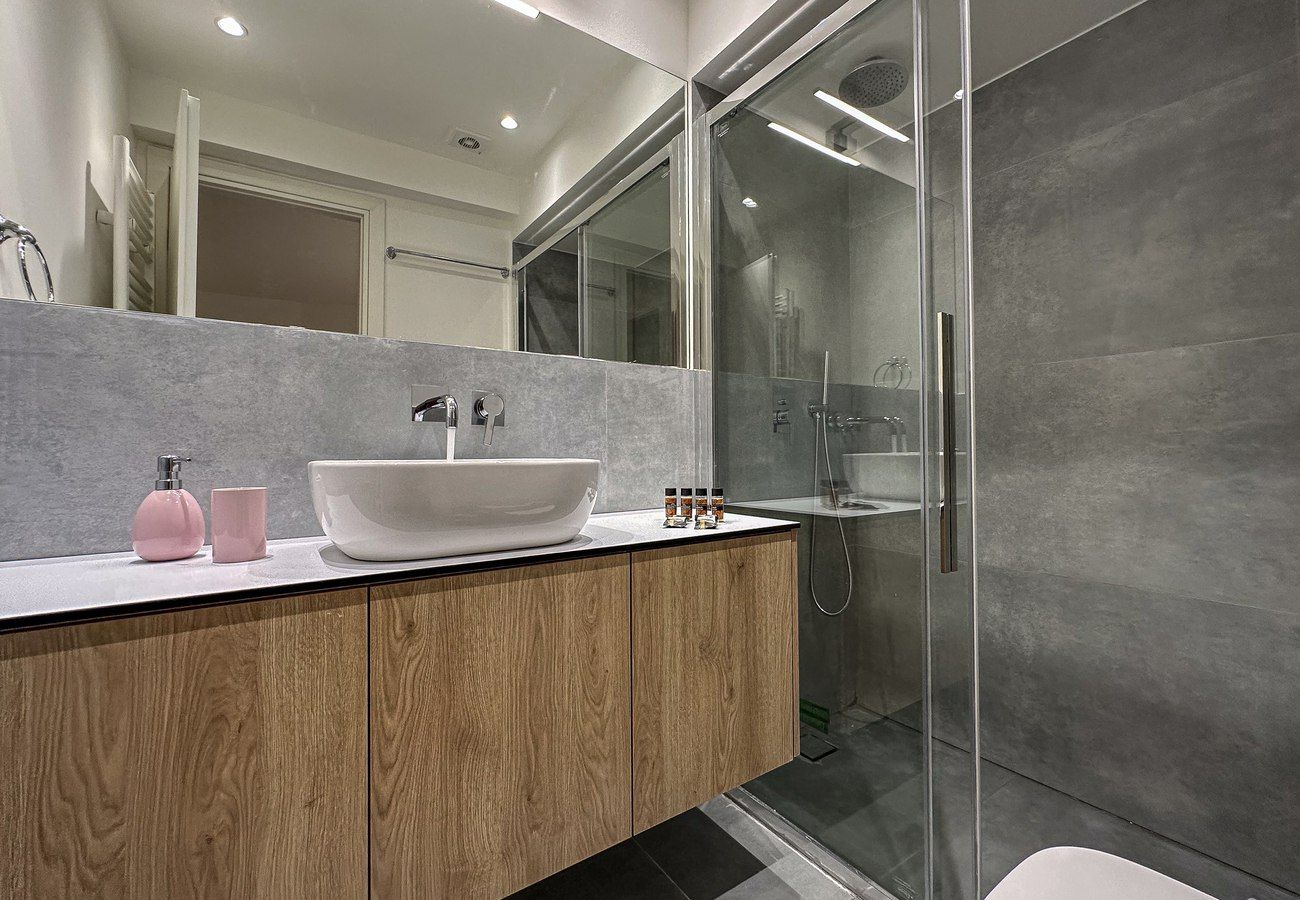 Apartment in Athens - Drakontos 1