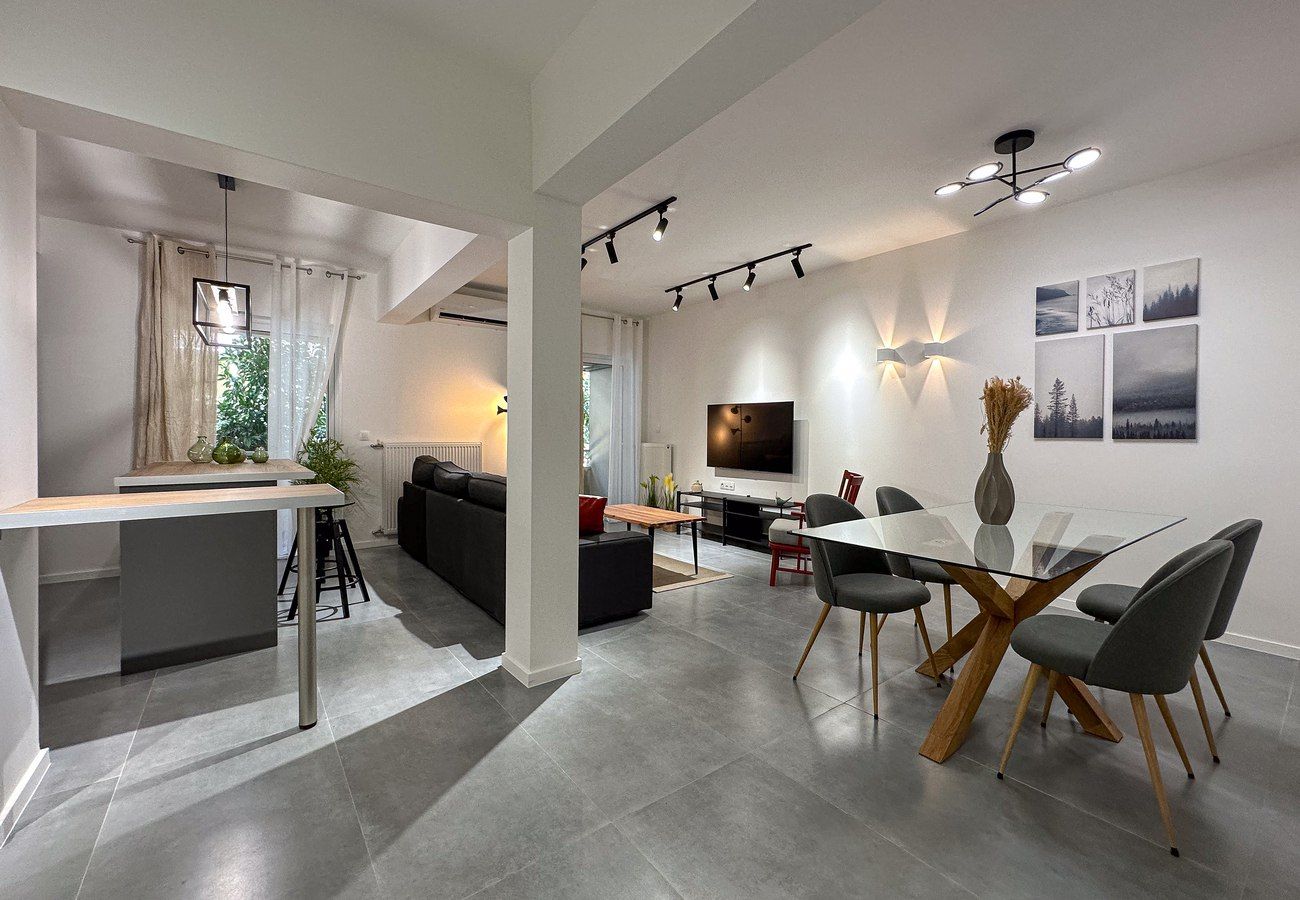 Apartment in Athens - Drakontos 1