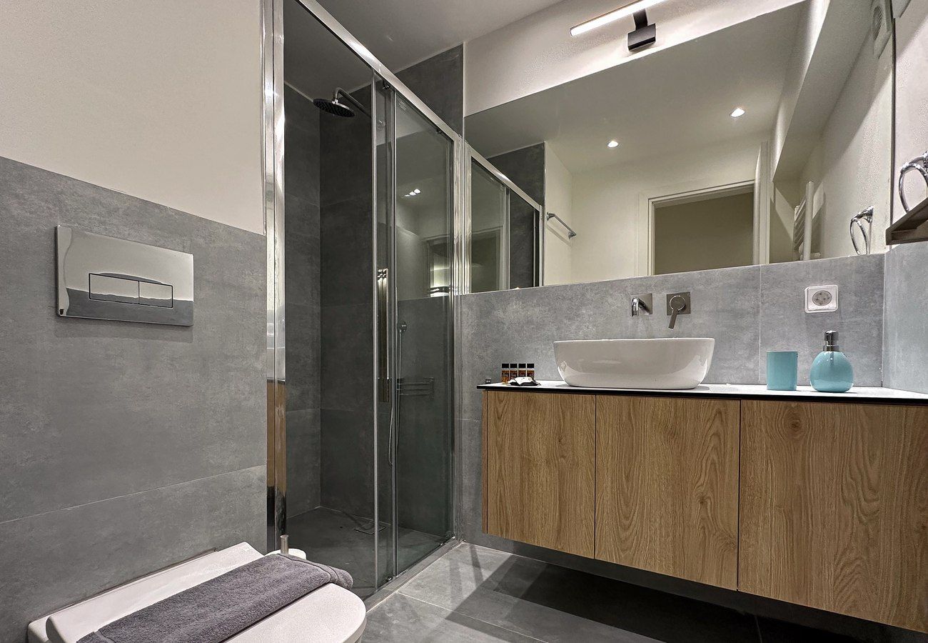 Apartment in Athens - Drakontos 1
