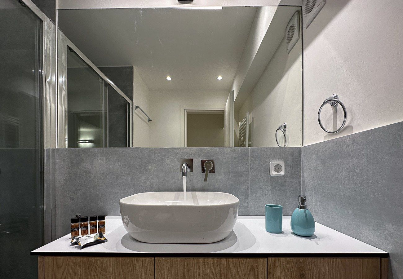 Apartment in Athens - Drakontos 1