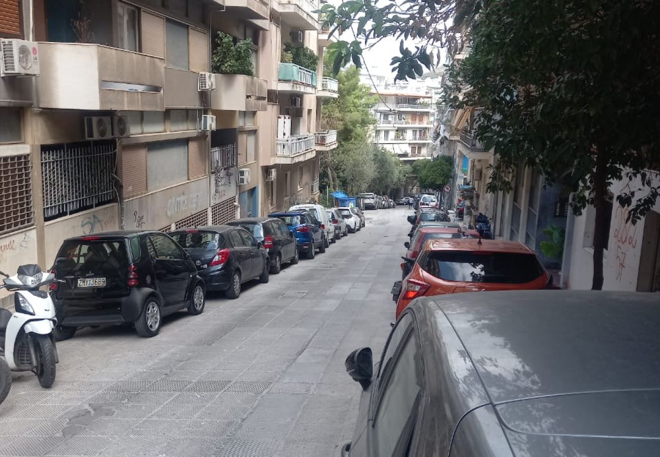 Apartment in Athens - Grigouriou Theologou 12-14