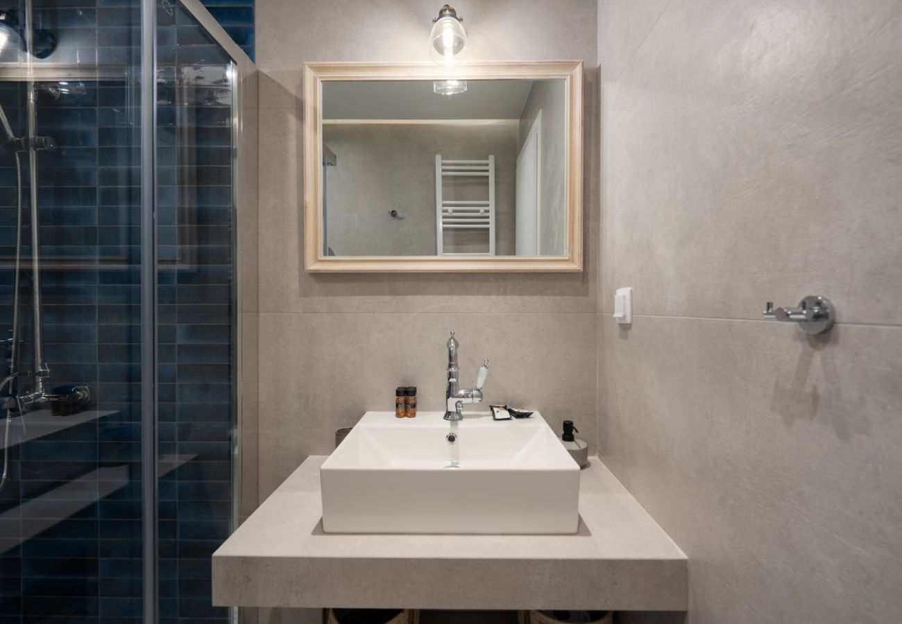 Apartment in Athens - Solonos 116