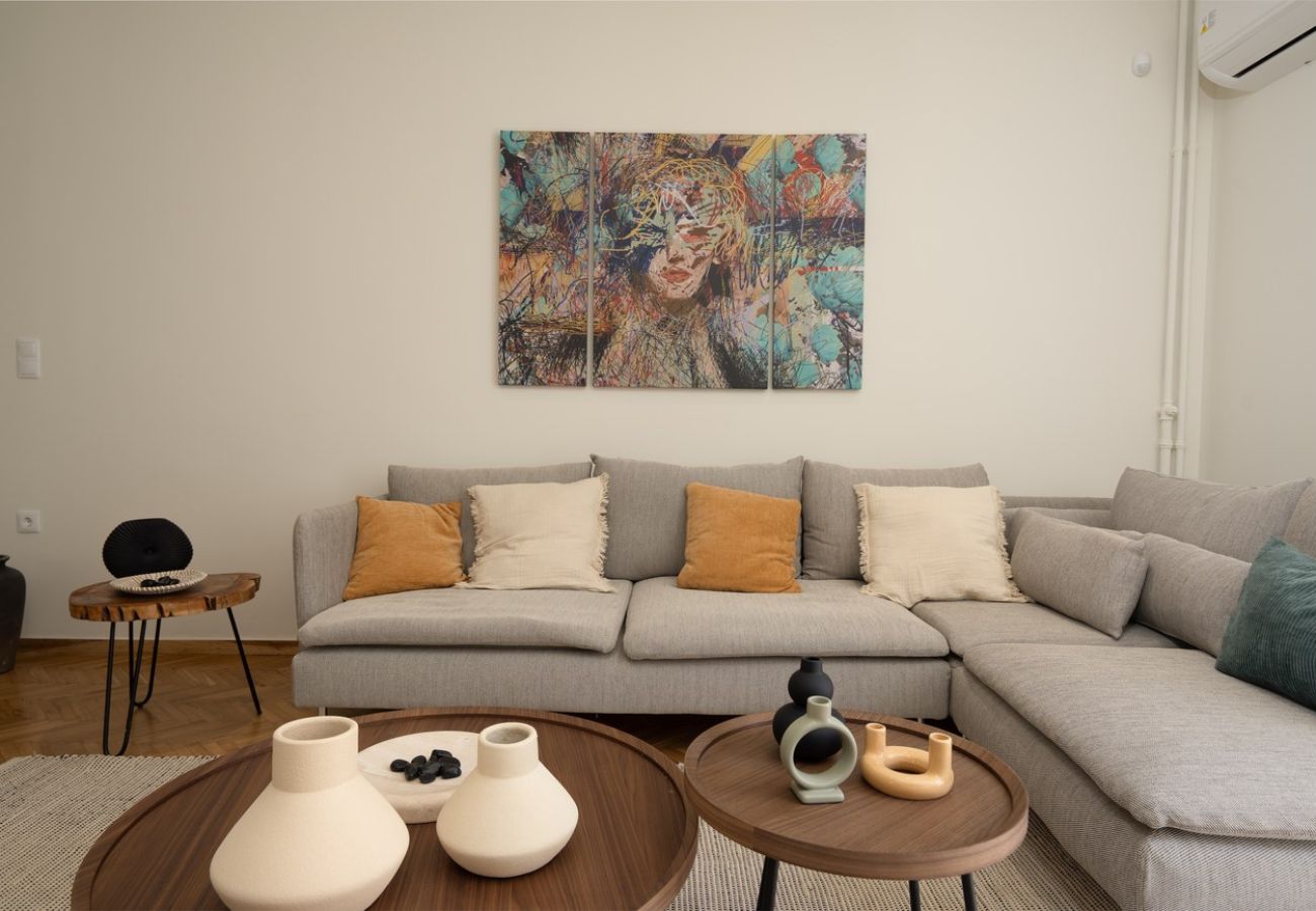 Apartment in Athens - Solonos 116