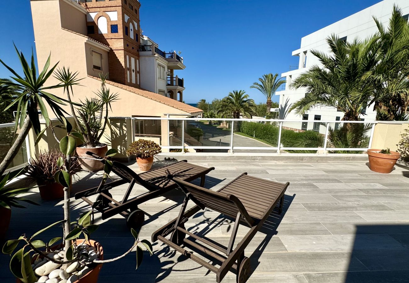 Apartment in Denia - CARLTON 5 Beachfront with large terrace