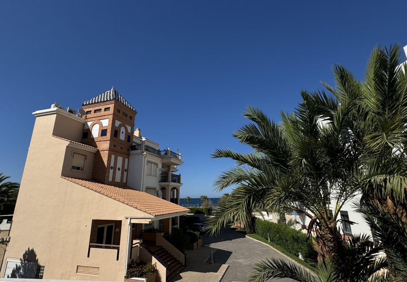 Apartment in Denia - CARLTON 131 beachfront, large terrace