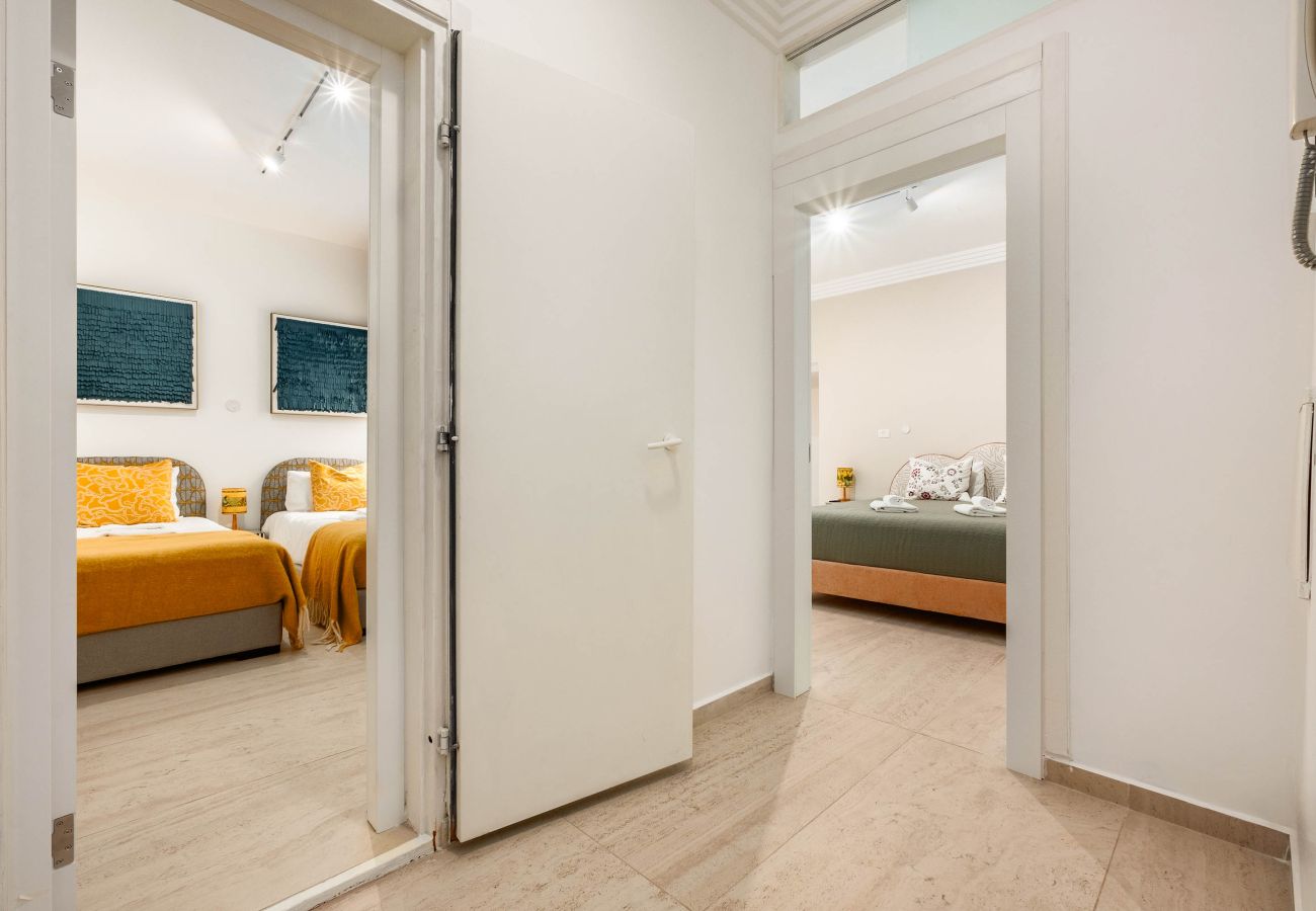 Apartment in Tel Aviv - Jaffa - Designer Gem Secret Patio & Jacuzzi Near Beach by FeelHome