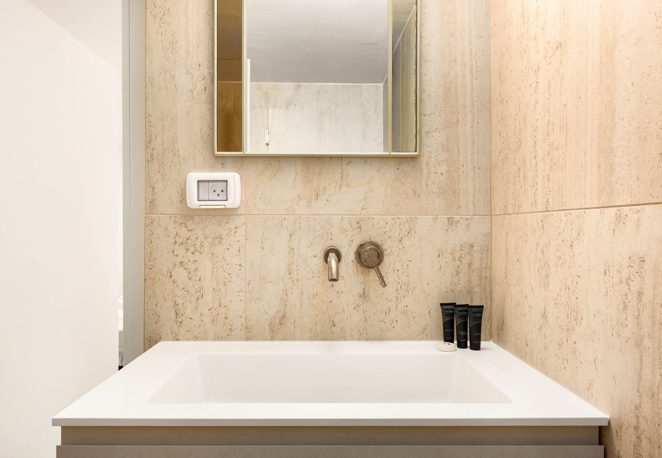 Apartment in Tel Aviv - Jaffa - Designer Gem Secret Patio & Jacuzzi Near Beach by FeelHome
