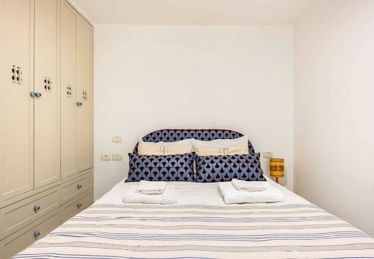 Apartment in Tel Aviv - Jaffa - Designer Gem Secret Patio & Jacuzzi Near Beach by FeelHome