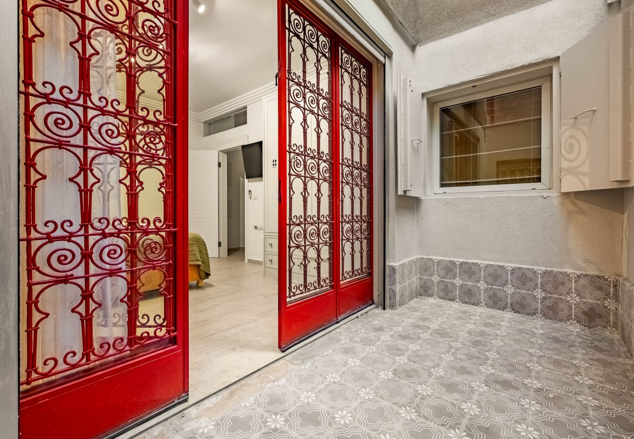 Apartment in Tel Aviv - Jaffa - Designer Gem Secret Patio & Jacuzzi Near Beach by FeelHome